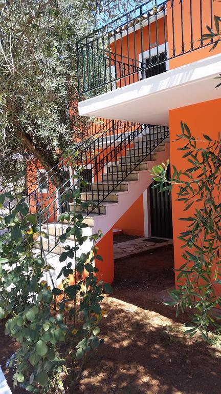 Sofia Apartments Mpoukaris Extérieur photo