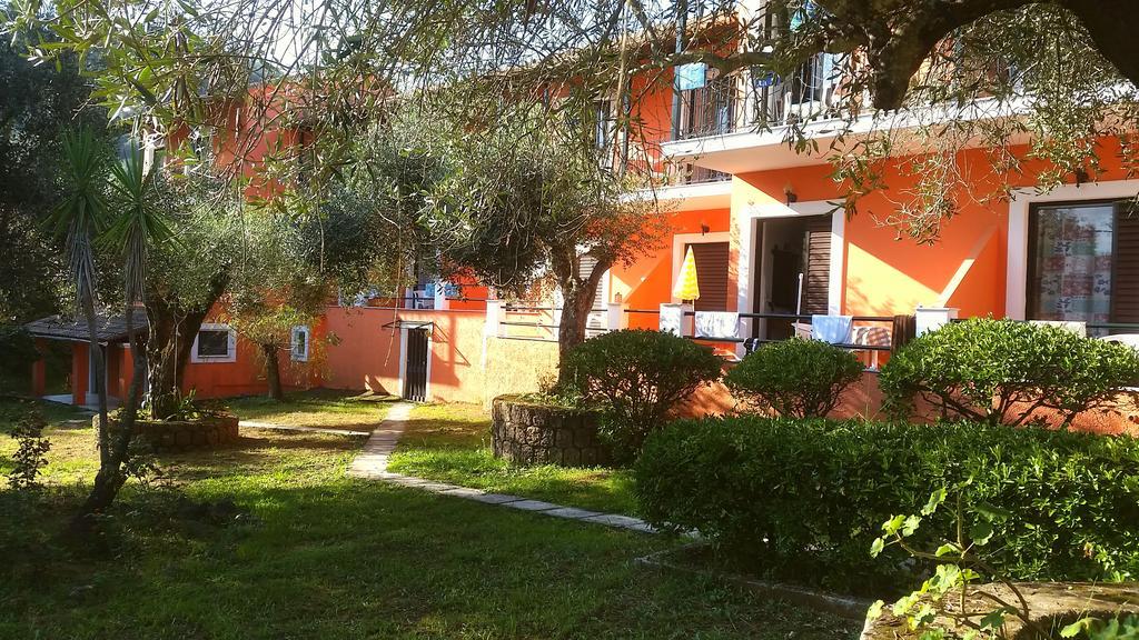 Sofia Apartments Mpoukaris Extérieur photo